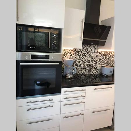 Fruitiers1 Apartment Saint-Denis  Bagian luar foto