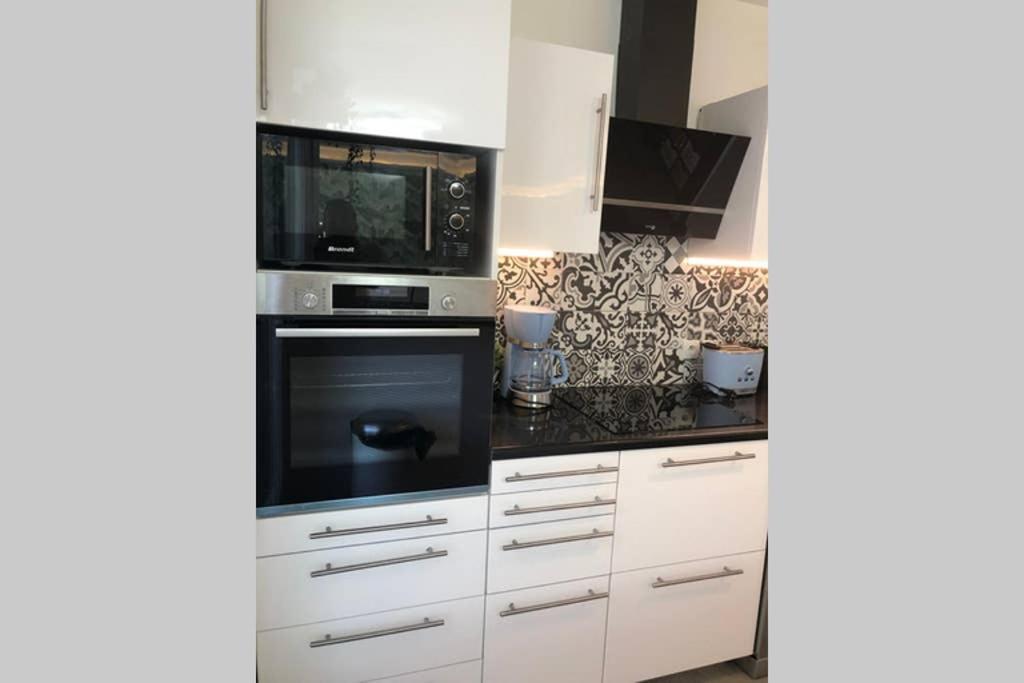 Fruitiers1 Apartment Saint-Denis  Bagian luar foto