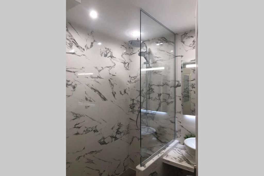 Fruitiers1 Apartment Saint-Denis  Bagian luar foto